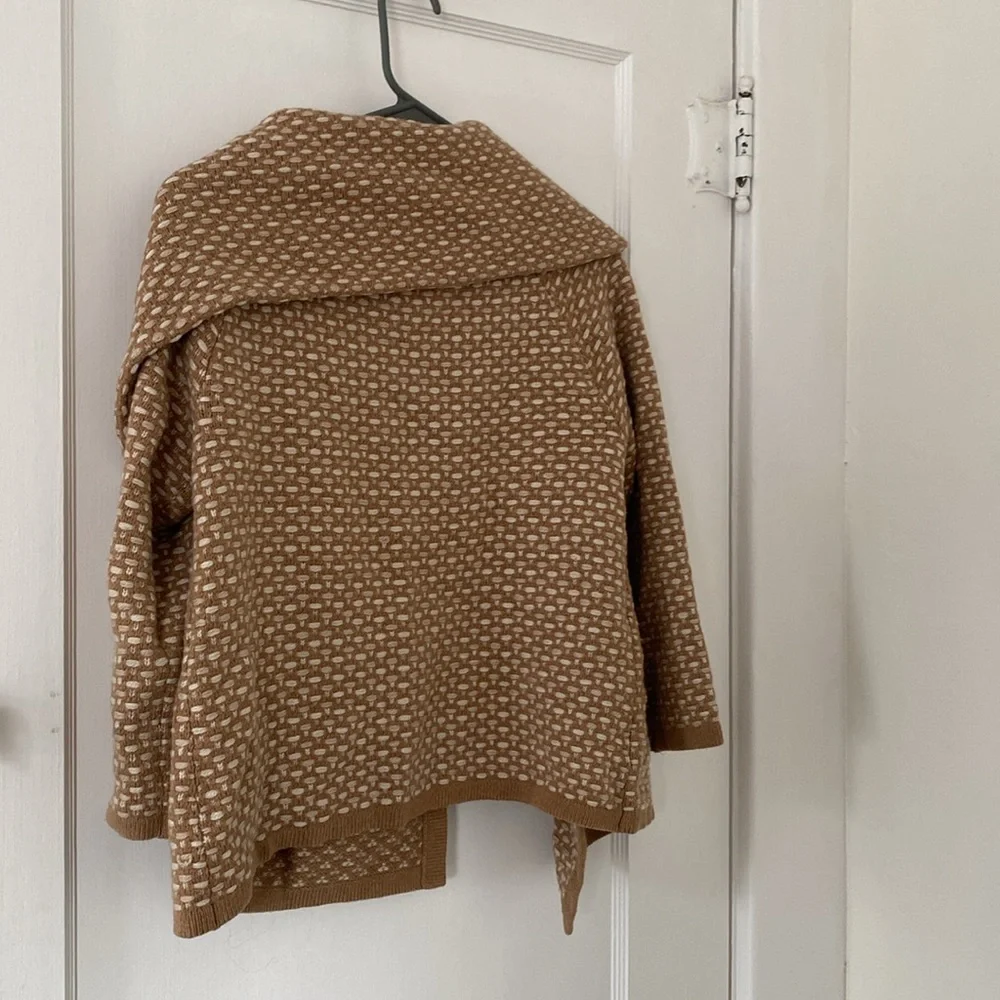 Vintage Banana Republic Sweater - Picture 5 of 5